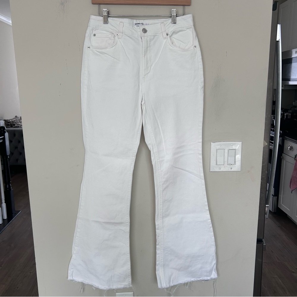 Garage denim White Flared Women's Jeans. Size 29.